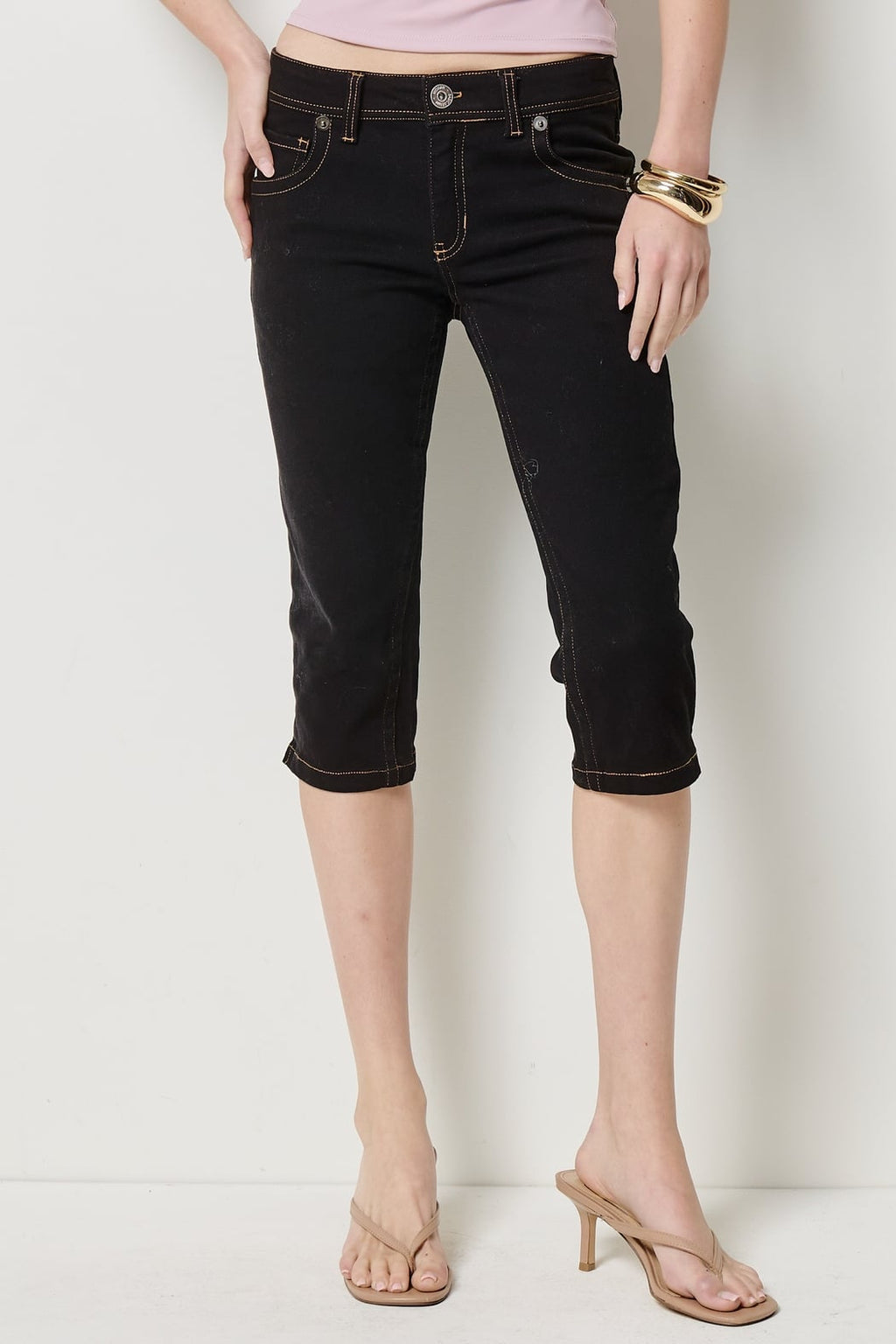 Mid Rise Skinny Capri Pants