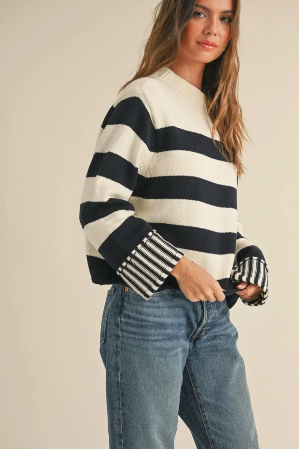 STRIPED SWEATER TOP