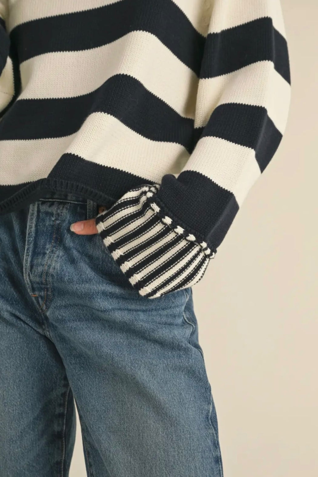 STRIPED SWEATER TOP